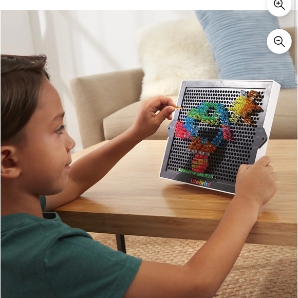 Lite-Brite Classic, Bold & Bright Edition, STEM and Unisex for Children Ages 4+ - Picture 6 of 10